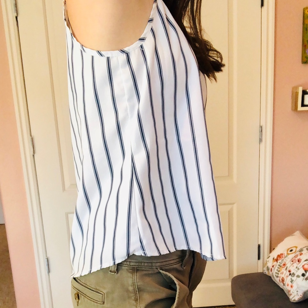 Striped Tank Top - Picture 3 of 5